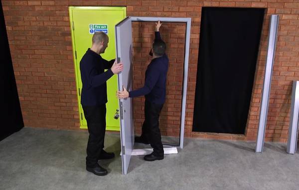 Снять полотно с петель Снять полотно с петель