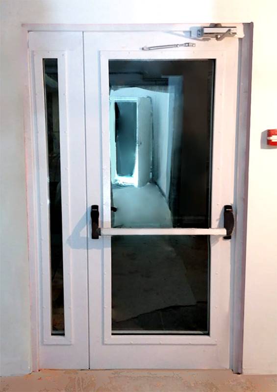 Полуторная дверь EIW 60, обратная сторона (Головинское шоссе, 5) Полуторная дверь EIW 60, обратная сторона (Головинское шоссе, 5)