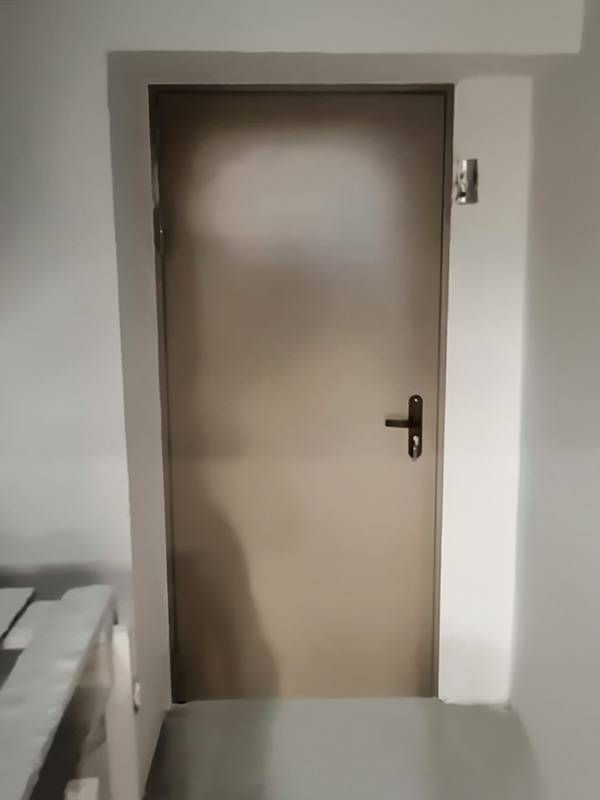 Техническая дверь, фото снаружи (кофейня, ул. 1-я Тверская-Ямская) Техническая дверь, фото снаружи (кофейня, ул. 1-я Тверская-Ямская)